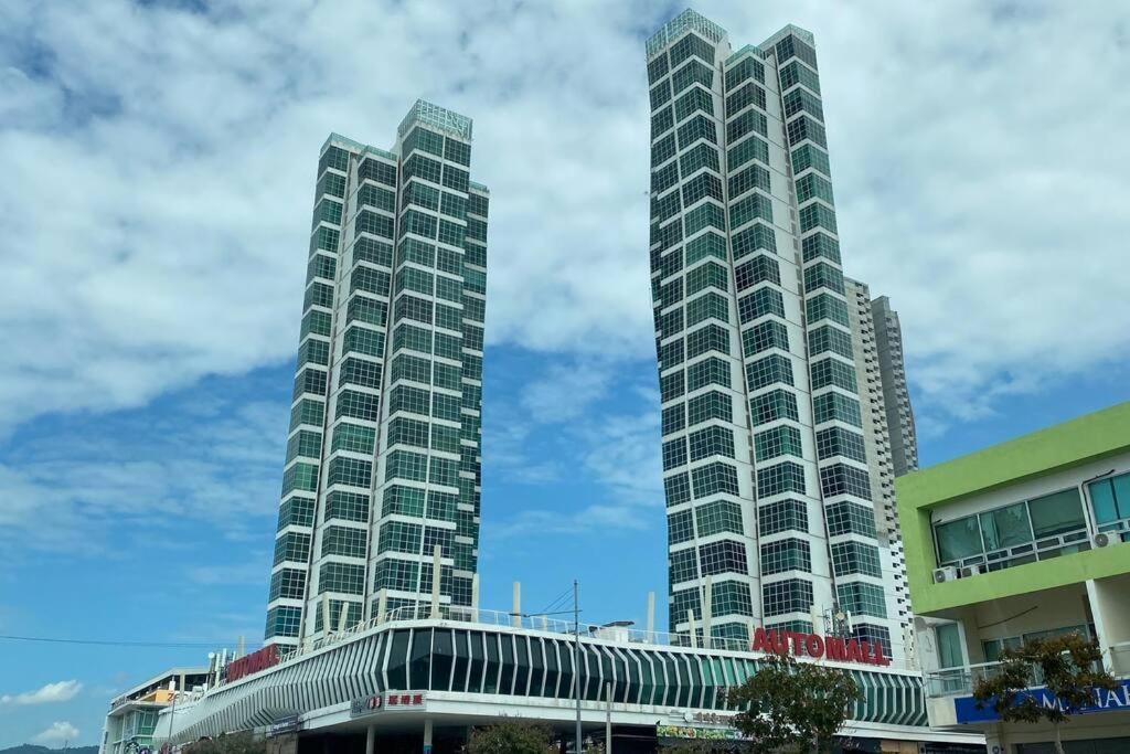 The Maritime Suite @ Panoramic Duplex 海景の家 Jelutong Eksteriør billede